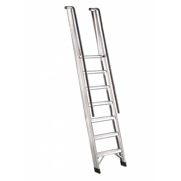 Escalera de apoyo de acceso con desembarco y peldaños de 10 cm e inclinación de 68 ° Escalera de apoyo de acceso con desembarco y peldaños de 10 cm e inclinación de 68 °