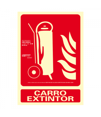 Señal Carro Extintor en Clase A (máxima fotoluminiscencia). Pictograma conforme a la UNE-EN ISO 7010:2012.