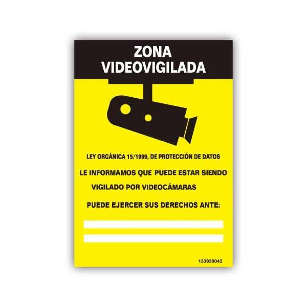 Cartel informativo de zona videovigilada, con indicaciones legales y ejercicio de derechos.