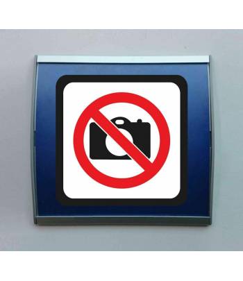 Señal informativa para señalizar las zonas en donde está prohibido usar la cámara de fotos.