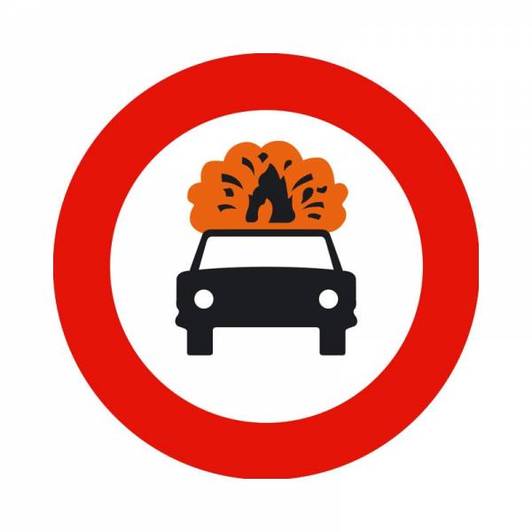 Indica la prohibición de acceso a vehículos destinados al transporte de mercancías explosivas o inflamables