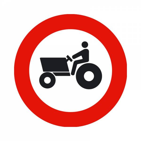 Indica la prohibición de acceso a vehículos destinados a la agricultura Indica la prohibición de acceso a vehículos destinados a la agricultura