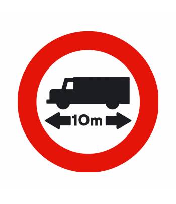 Indica la limitación de acceso a vehículos en función de la longitud total del mismo. Indica la limitación de acceso a vehículos en función de la longitud total del mismo.
