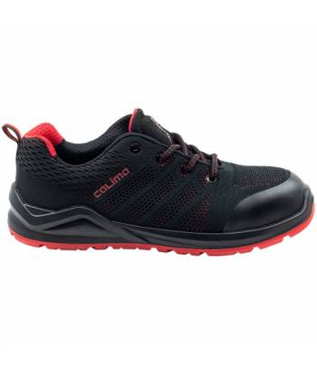 Zapato de trabajo tipo deportivo en color rojo y negro, diseñado para trabajos donde es necesario un calzado ligero